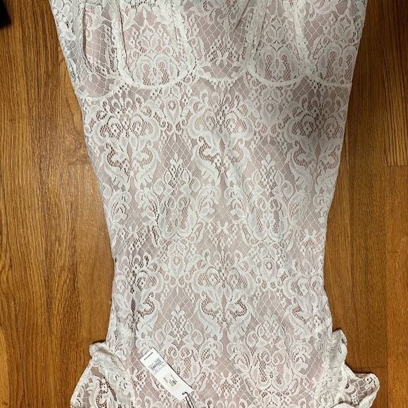 Bb dakota fast lace environment dress never worn - Picture 2 of 2